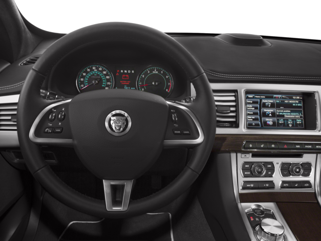 2015 Jaguar XF SEDAN
